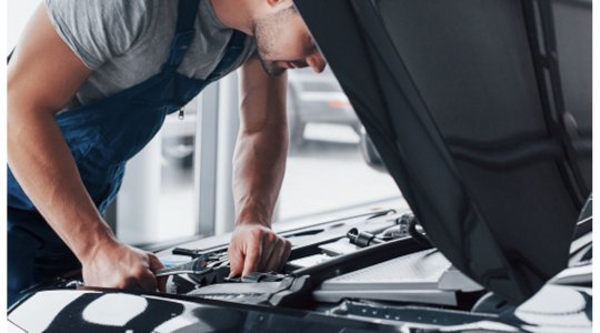 Starthilfe für ein Auto: Vollständige Anleitung