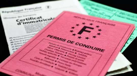 Quelles assurances sont obligatoires en LLD électrique?